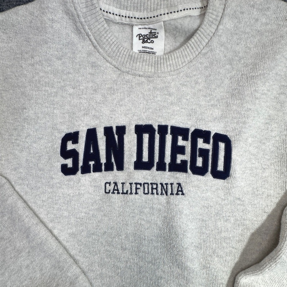 Pacific & Co San Diego California Graphic Sweatshirt Heather Grey Medium - Picture 2 of 5